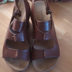 Pierre Dumas brown leather wedges